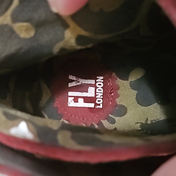 Fly London sz 38 US 7.5 wine ankle wedge booties. - Picture 9 of 10